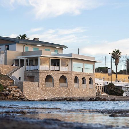 Le Suites Sul Mare Di Esterina 奇维塔韦基亚 外观 照片