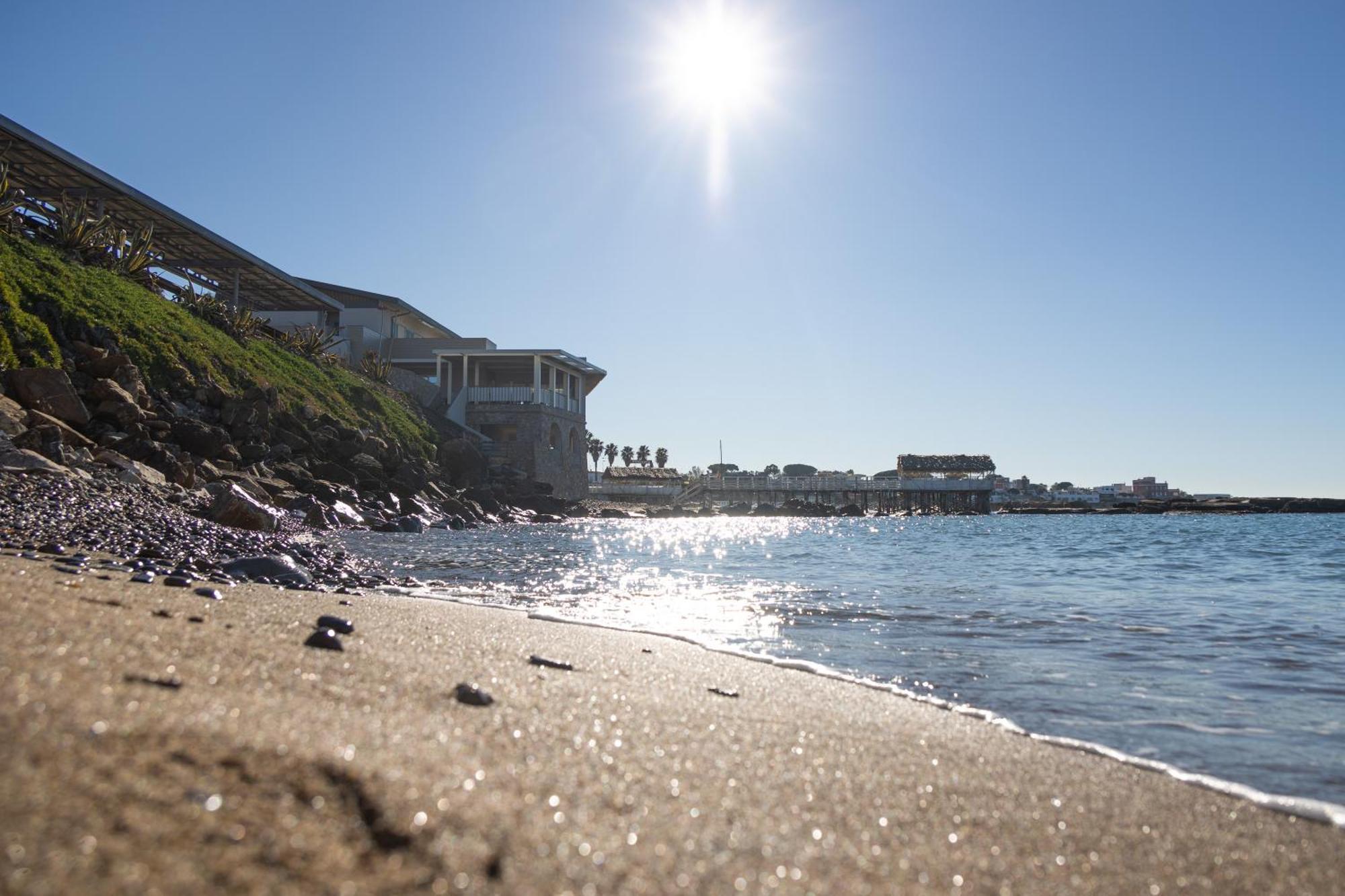 Le Suites Sul Mare Di Esterina 奇维塔韦基亚 外观 照片